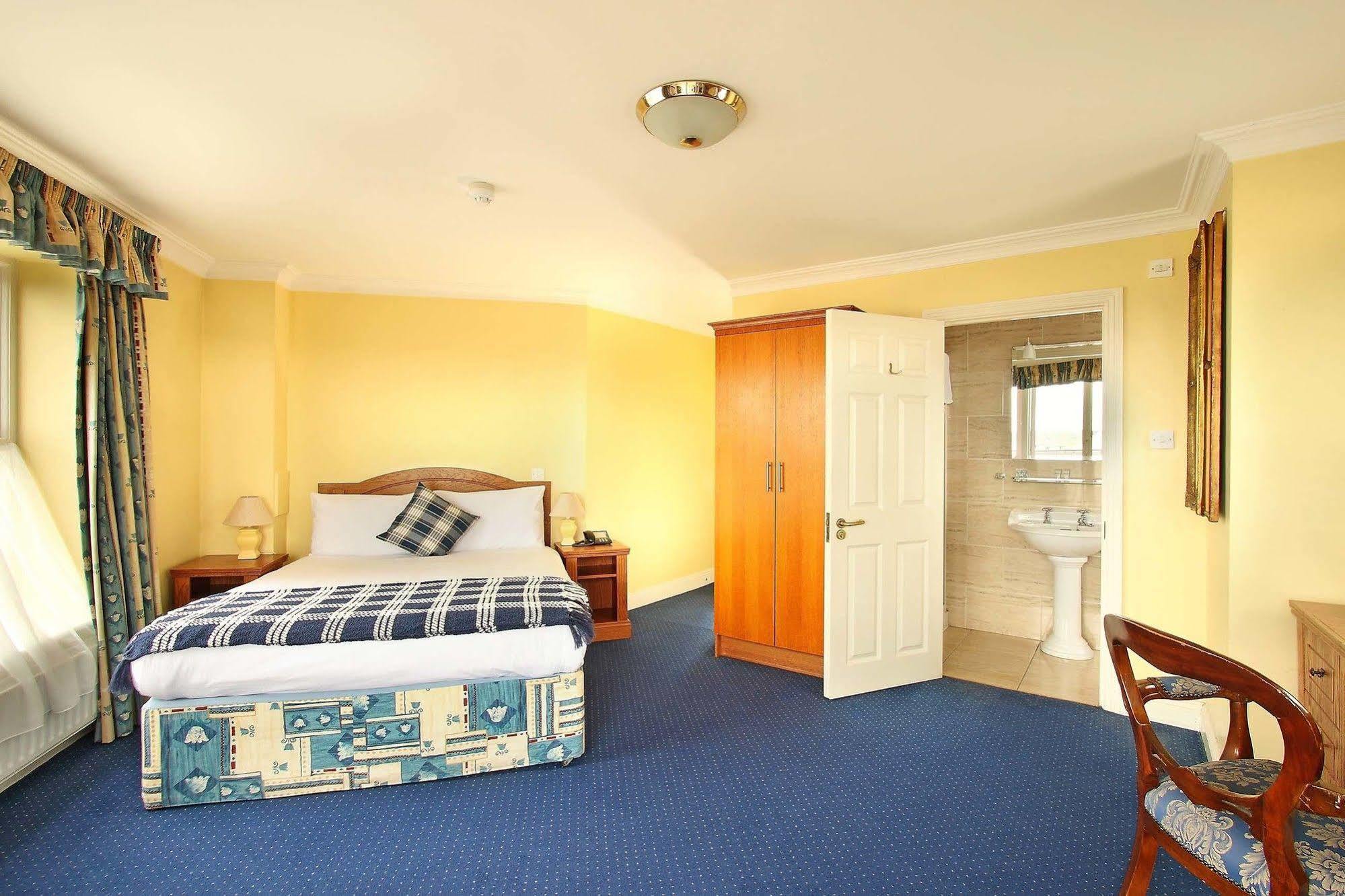 The Sands Hotel Tramore Buitenkant foto
