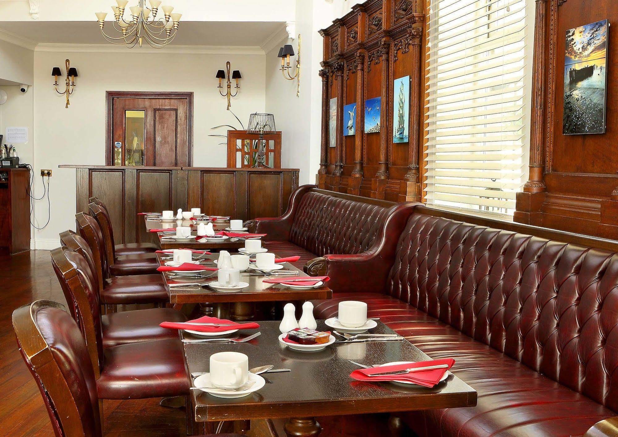 The Sands Hotel Tramore Buitenkant foto