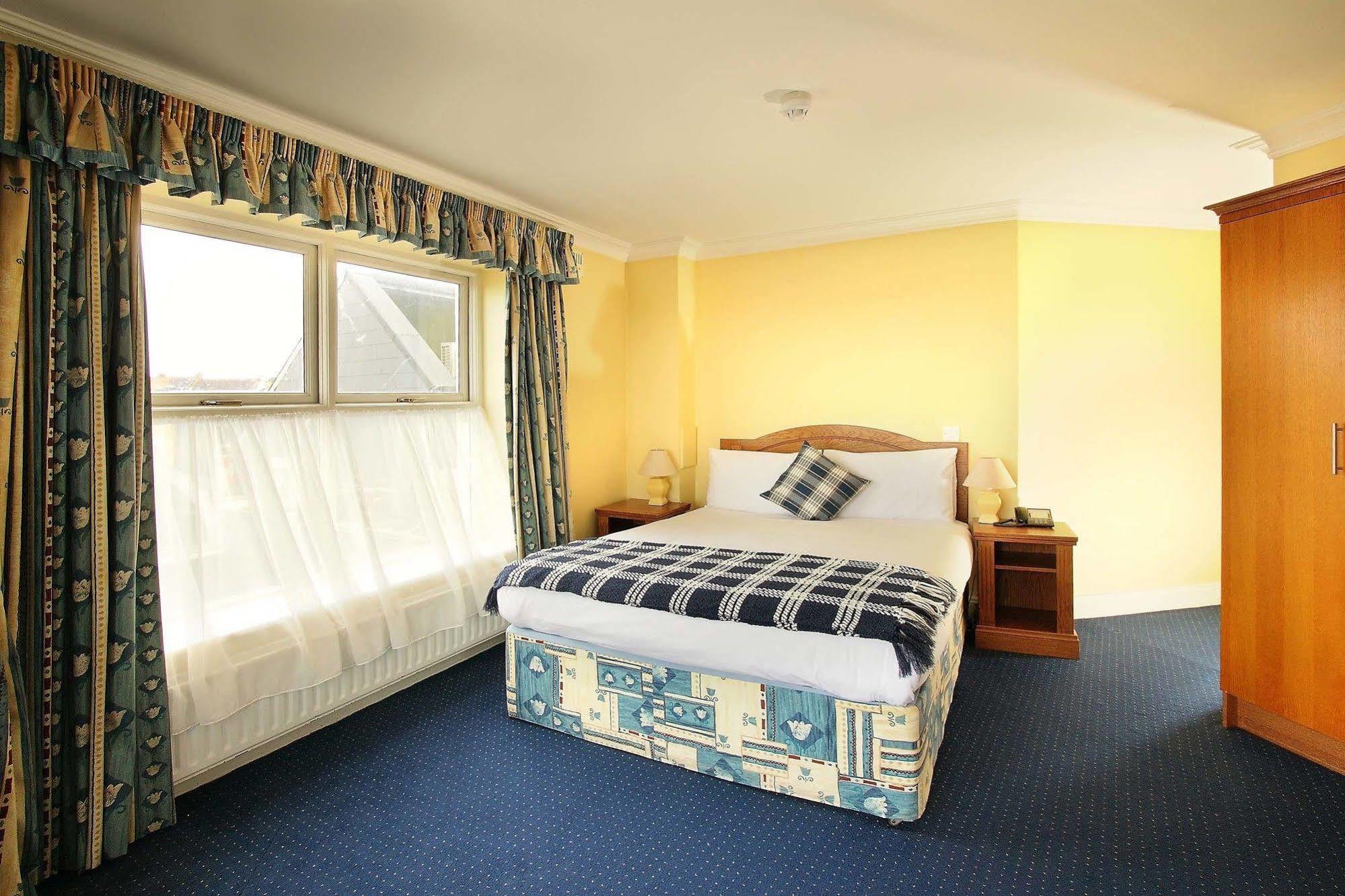 The Sands Hotel Tramore Buitenkant foto